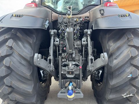 Valtra Q305
