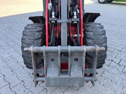 Weidemann 1140 mit Klappdach