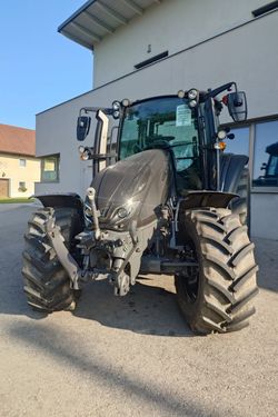 Valtra G135