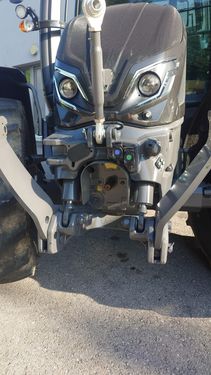 Valtra G135