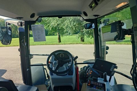 Valtra G135