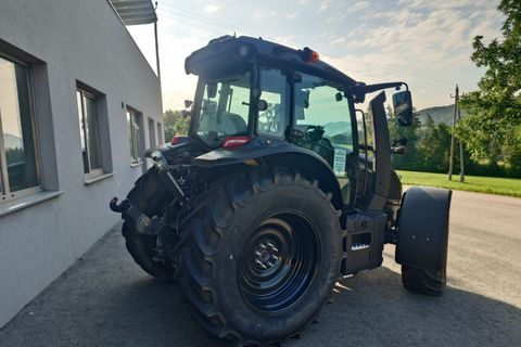 Valtra G135