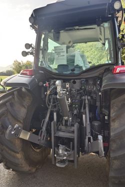 Valtra G135
