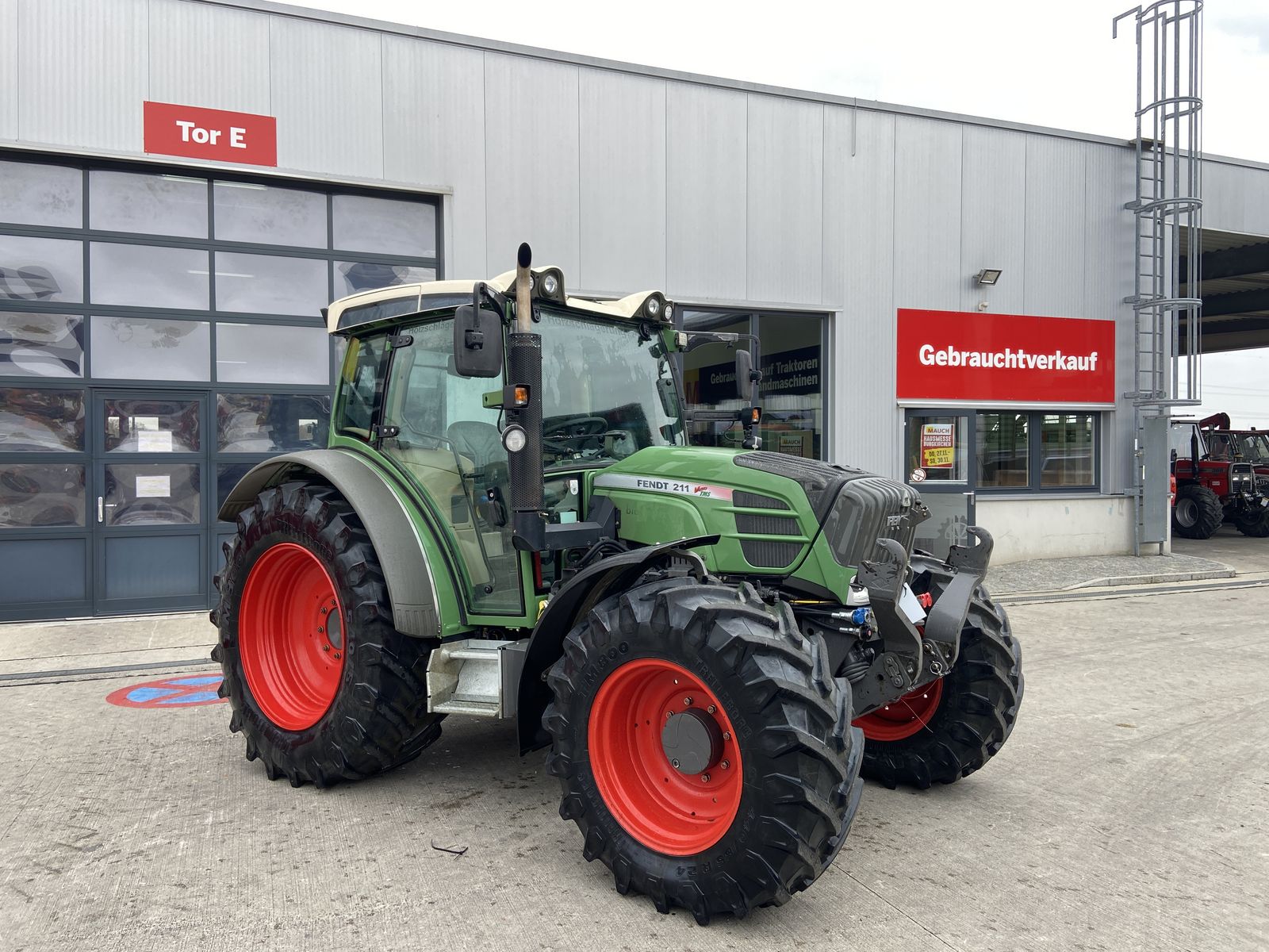 Fendt 211 Vario (Gen1) 3