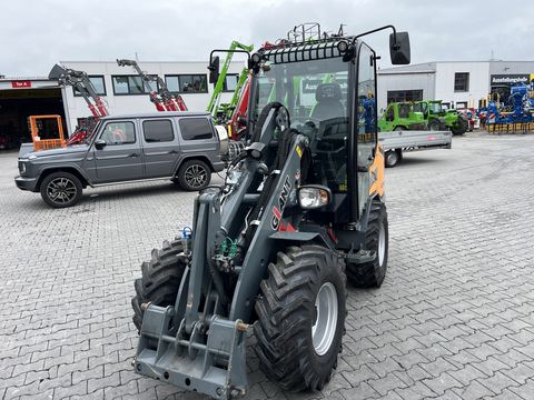 Giant G 2700HD+ mit Kabine & Weidemann HV