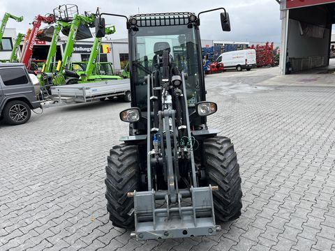 Giant G 2700HD+ mit Kabine & Weidemann HV