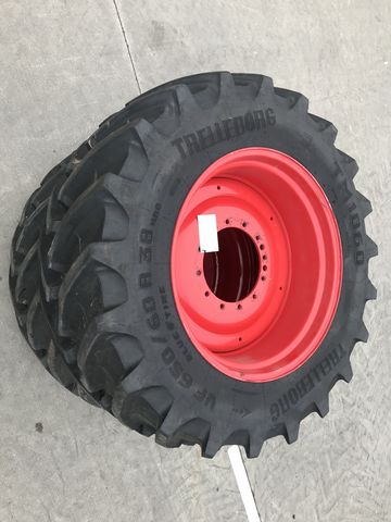 Trelleborg VF 750/70R44 + VF 650/60R38 inklusive Felgen