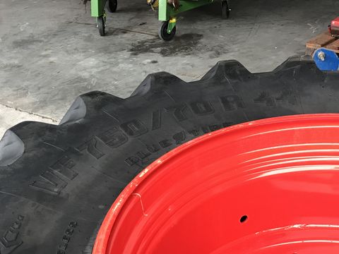 Trelleborg VF 750/70R44 + VF 650/60R38 inklusive Felgen