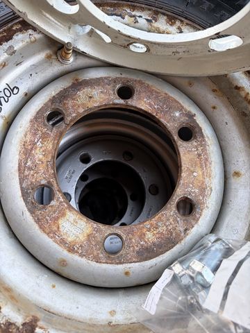 Sonstige 10/75-15.3 ET80 ca 40-50% 6 Loch