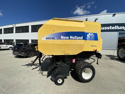 New Holland BR 740A 