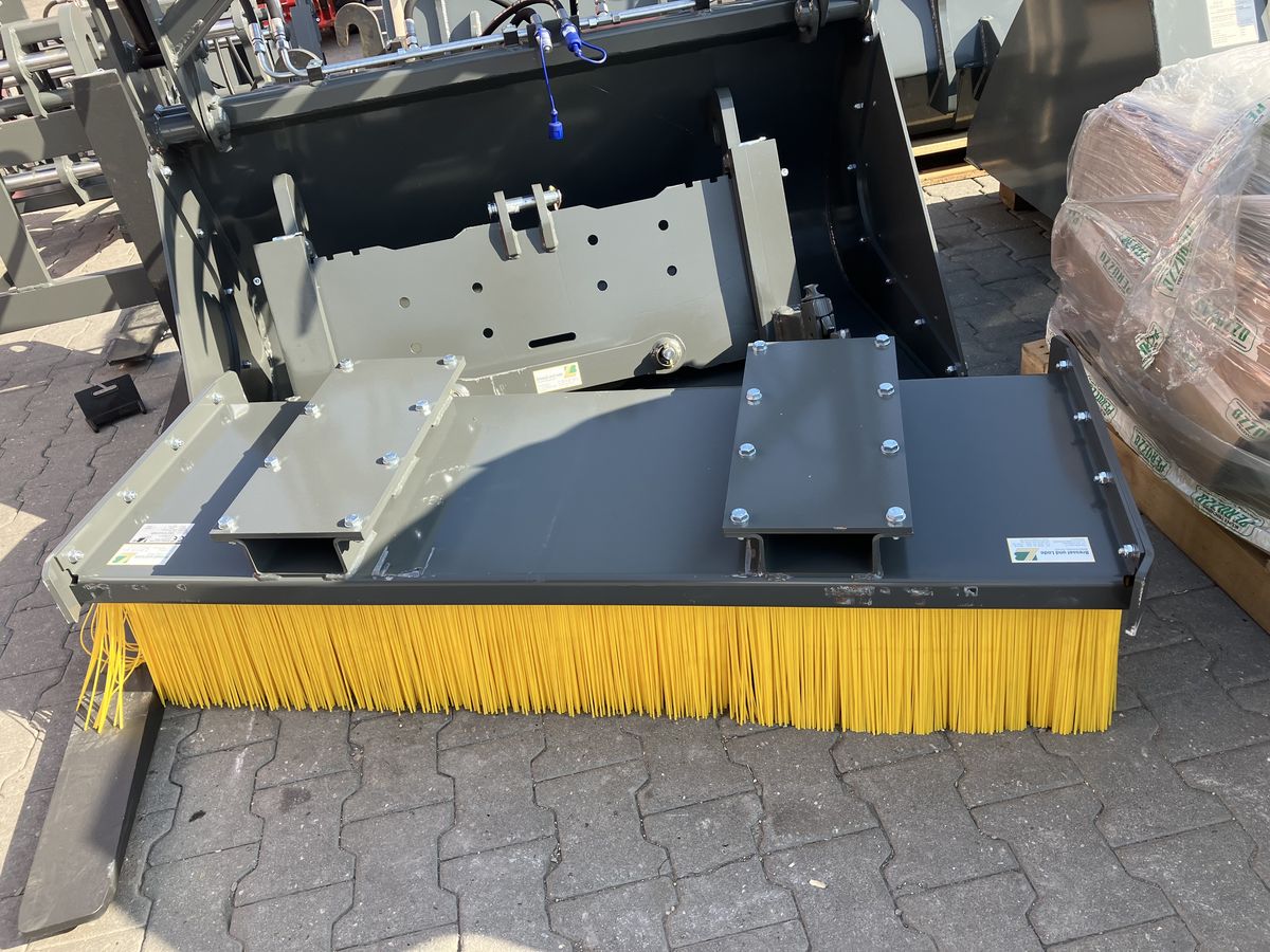 Bressel & Lade Kehrbesen 1.5m-3m  2