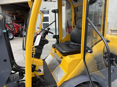 Eurotrac W12 mit Kabine neuwertig