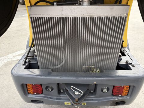 Eurotrac W12 mit Kabine neuwertig