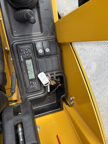 Eurotrac W12 mit Kabine neuwertig