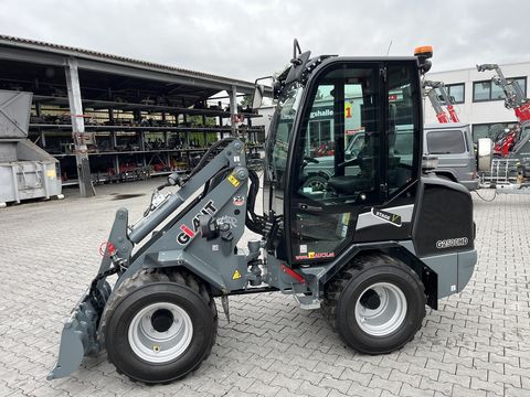 Giant 2500 HD mit Kabine 50h 