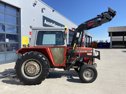 Massey Ferguson 560