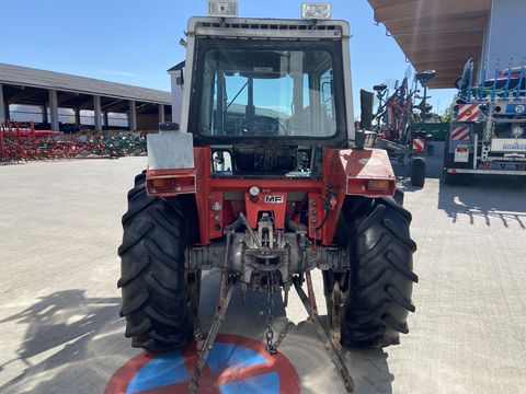 Massey Ferguson 560