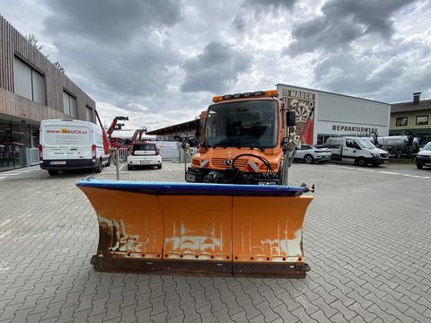 Mercedes Unimog   U300