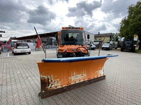 Mercedes Unimog   U300