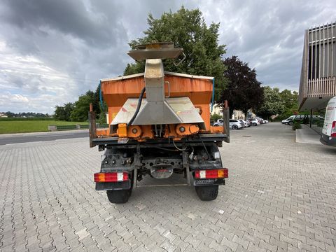 Mercedes Unimog   U300