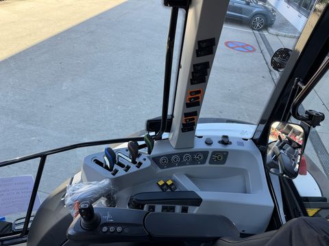 Valtra A 115
