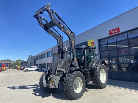 Valtra T174 + Hauer Frontlader + RÜFA