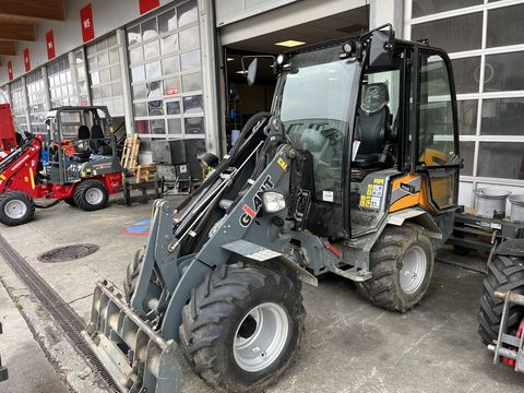 Giant 2700 HD+ mit Kabine Euro
