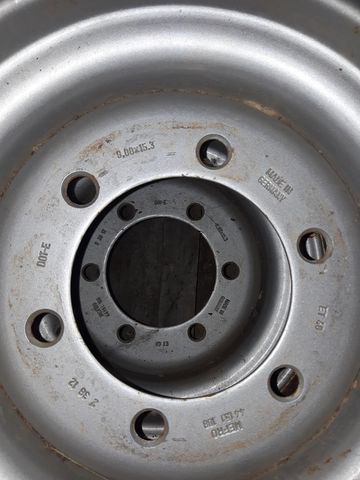 Sonstige 2x 11.5/80-15.3 ET+40