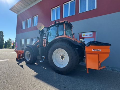 Valtra T215