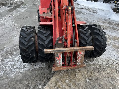 Schäffer 2033 mit Zwillingsreifen 2850h