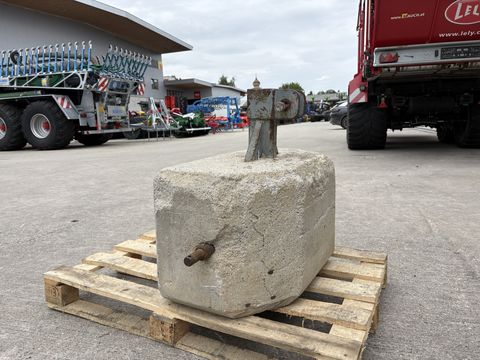 Sonstige Frontgewicht 300 kg