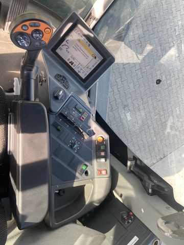 Claas Xerion 3300 Saddle Trac