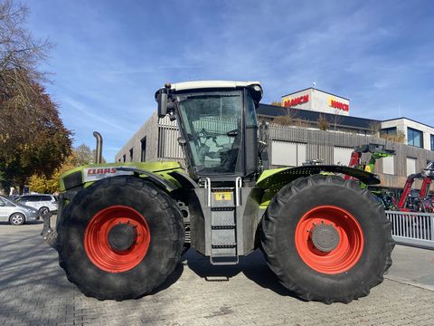 Claas Xerion 3300 Saddle Trac