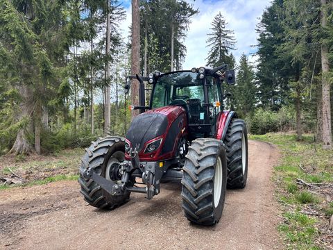 Valtra A 114