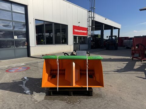 Springer Selbstladestreuer TSS 700