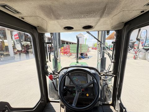 John Deere 3300