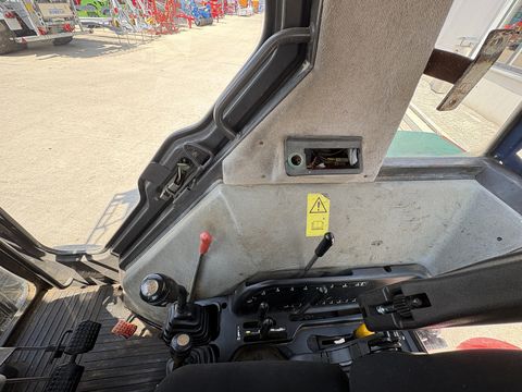 John Deere 3300