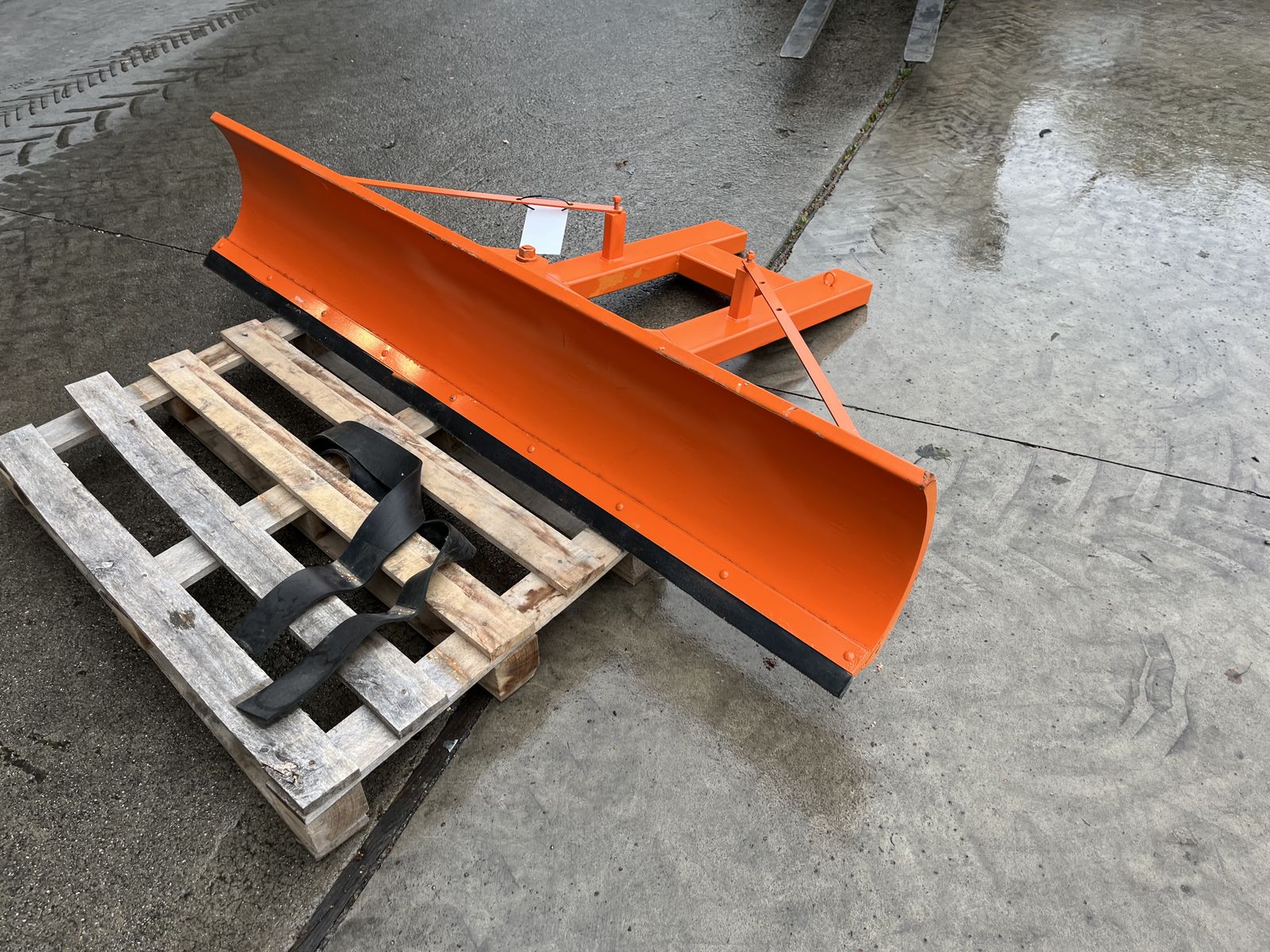 Schneeschild 2000mm Staplergabel 1
