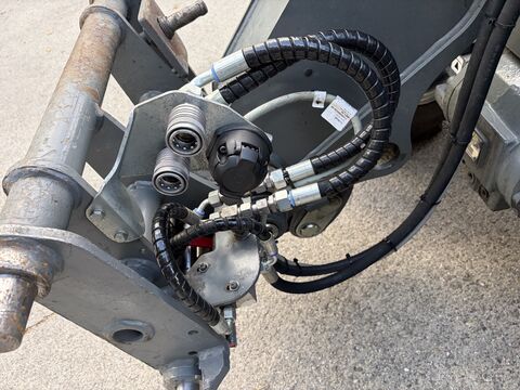 Weidemann 4512 mit Komfortsteuerung