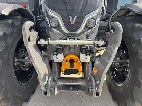 Valtra N175