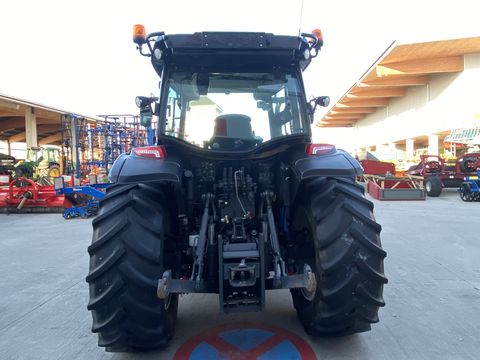 Valtra A 114