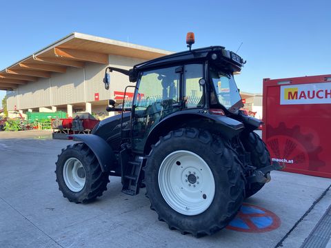Valtra A 114
