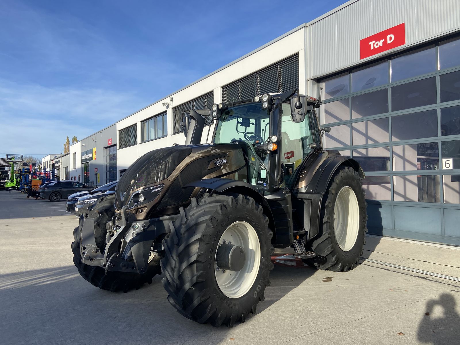 Valtra T 214 Direct 1