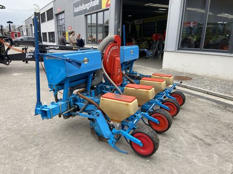 Monosem 4 reihig + Düngerbehälter