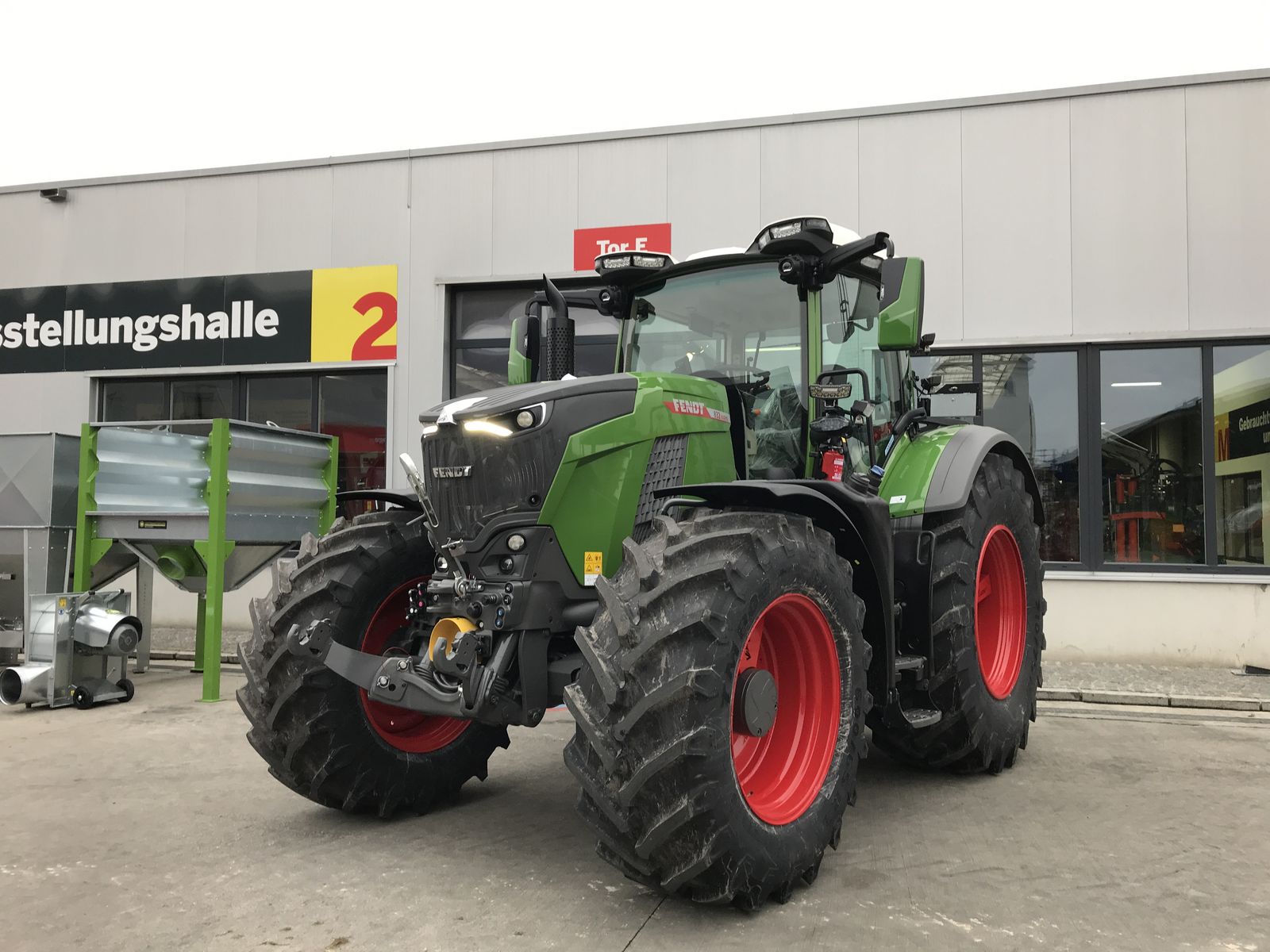 Fendt 832 Vario Gen5 3