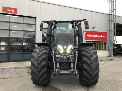 Valtra Q305