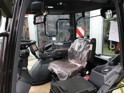 Valtra Q305