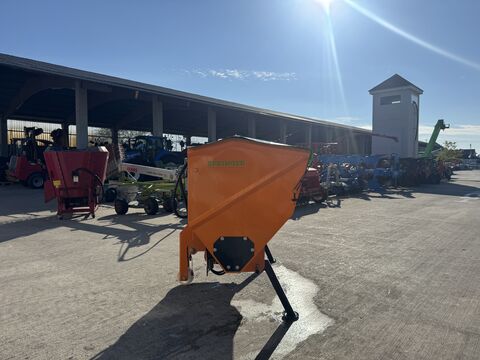 Springer Selbstladestreuer TSS 1500