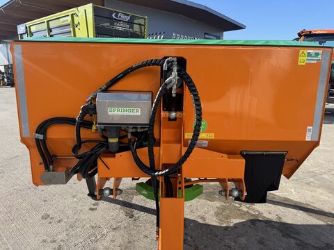 Springer Selbstladestreuer TSS 1500
