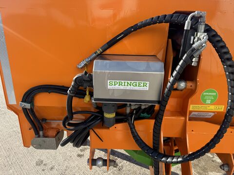 Springer Selbstladestreuer TSS 1500